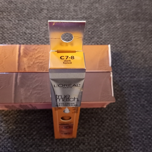 L’Oréal Paris True Match Eye Cream Concealer, 0.5% hyaluronic acid, Dark C7-8 - Picture 4 of 8